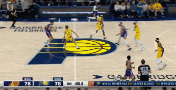 富宁篮球赛吃瓜,激情四溢，吃瓜群众围观精彩瞬间  第2张