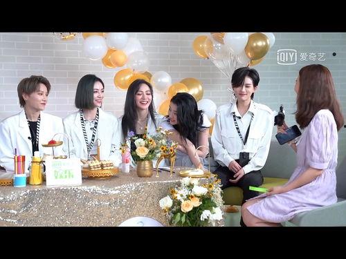 寝室扎堆吃瓜  第3张